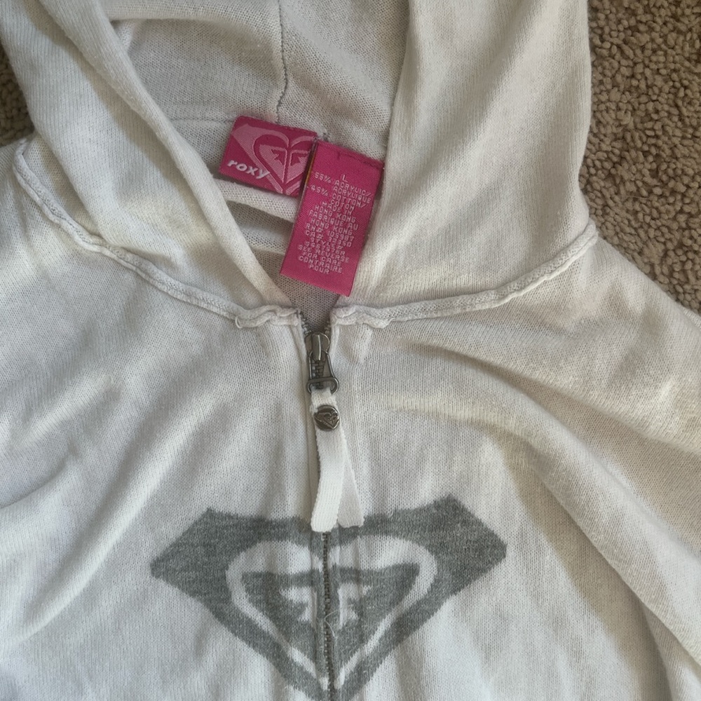 vintage roxy light zip up (unsure of og price)